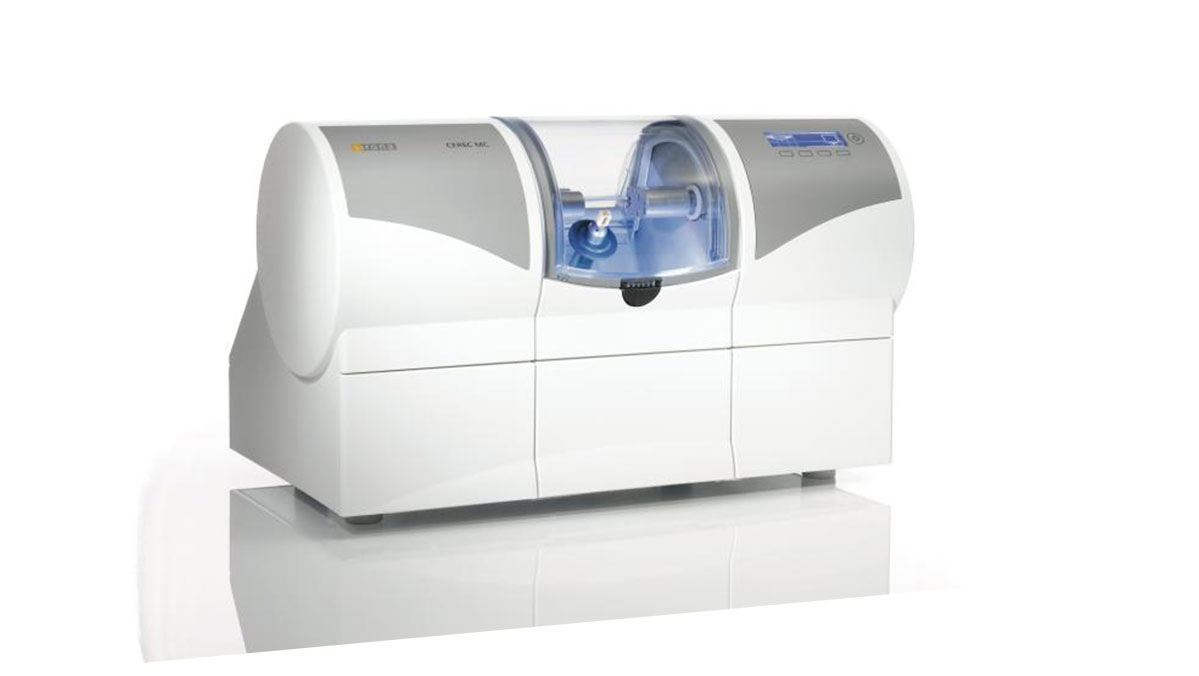 Zahnrestauration mit CEREC in der Praxis Dr. Behr & Dr. Trojanski